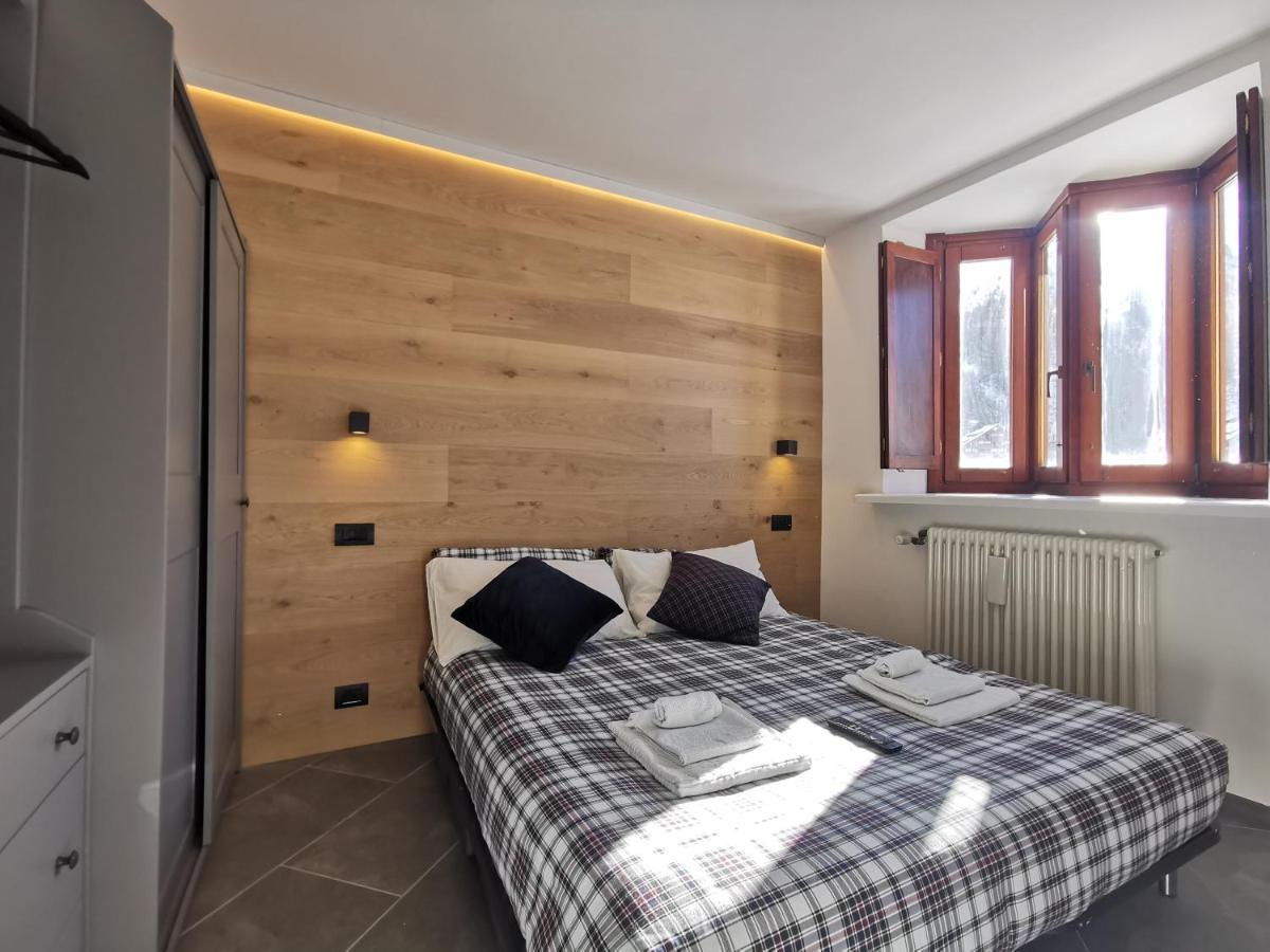 Aura Snowy Peaks Apartment At The Foot Of The Matterhorn - Cerviniaholidays-Com Breuil-Cervinia Exterior photo